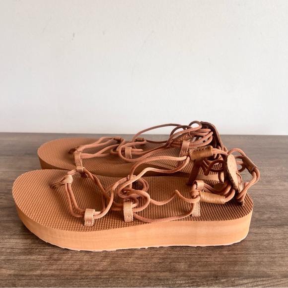 TEVA Midform Infinity Women's Sandal Size 8 - Picture 5 of 12